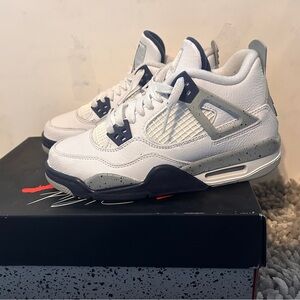 Air Jordan Retro 4 GS ‘Midnight Navy’